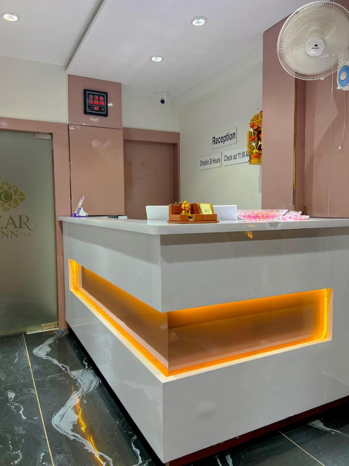 Hotel Czar Inn سورات المظهر الخارجي الصورة